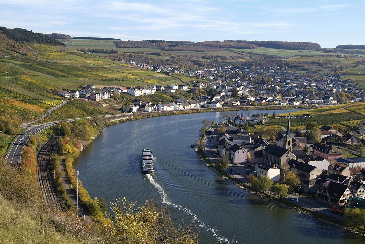 Weingut Und Gaestehaus Apel Nittel Buitenkant foto